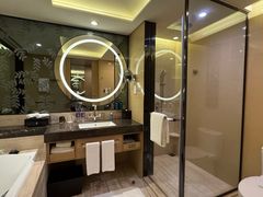 -广州花都皇冠假日酒店