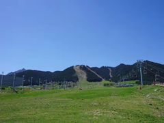 -丝绸之路山地度假区滑雪场