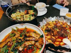 -万重锦·人文川菜馆(骡马市店)