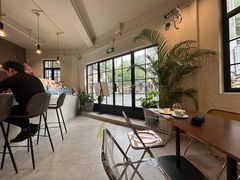 -Fridi Patisserie Cafe