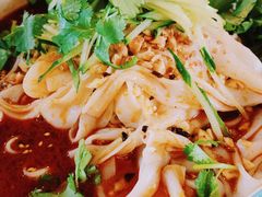 石河子凉皮-西域阿里马新疆菜·清真(桂花路店)