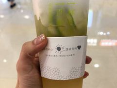 -奈雪的茶(湖滨银泰in77C区PRO店)