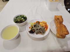 -碧中海汤泉汗蒸酒店