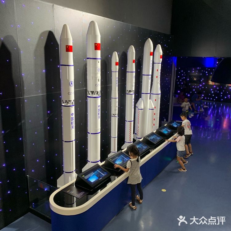 深圳最大规模的科技馆玩转红立方的攻略