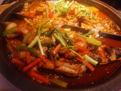 -鸣记脆皮烤鱼·海鲜烤鱼(三八广场店)