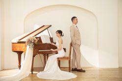 -雪中彩影婚纱摄影·微光艺术中心