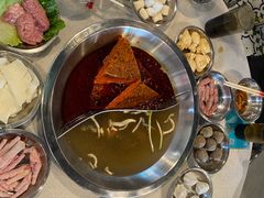 -老成都市井火锅阿泥頭火锅公司(海宁长安佳源中心广场店)