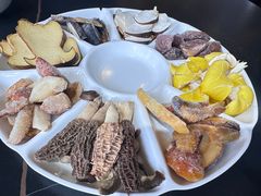 -野菌皇海景野生菌火锅(滨海大道店)