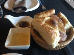 餐前面包-Efes Turkish & Mediterranean Cuisine 艾菲斯餐厅(陆家嘴店)