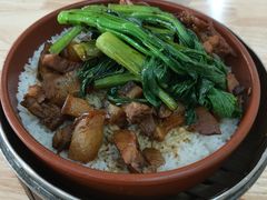 五花肉拼黑椒鸡扒蒸饭-波记美食煲仔饭蒸饭(客村店)