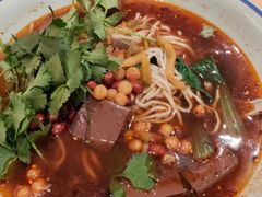 -遇见小面(东方宝泰店)