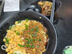 -丽影重庆小面(定西路店)
