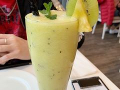 現榨奇異果鳳梨汁-Dazzling Cafe 蜜糖吐司专卖店