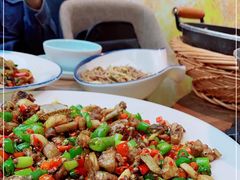 -有红鸡毛店·川菜(建设路店)