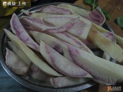 花土豆-钰洁腊排骨火锅