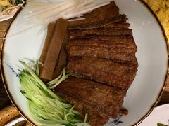娄府酥骨带鱼-娄三少春饼·烤鸭(合生汇购物中心店)