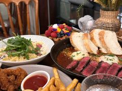 香炸鸡翅配薯条-Money Shops(愚园路店)