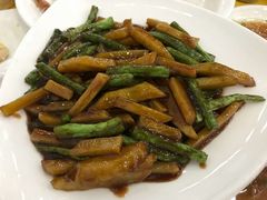 -侬佳蒸菜馆(听潮店)