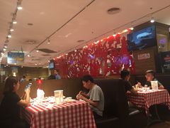 大堂-西贝莜面村(上海百联西郊店)