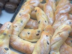-Dough&Joe团憩(瑞虹天地月亮湾店)