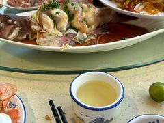 -三亚火车头万人海鲜广场