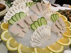 -蔼若春.传承三十年云南菜(金碧公园店)