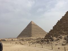 -吉萨金字塔群