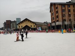 -中旅松花湖滑雪场