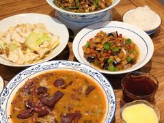 -费大厨辣椒炒肉(高铁吾悦广场店)