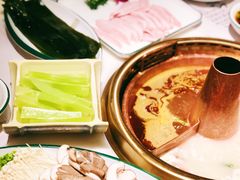 -同心如意传统铜火锅