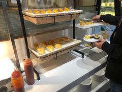 面包甜点陈列柜-豪约客牛排自助(安吉万达店)