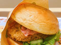 安格斯牛肉芝士堡-魏家凉皮(祈年大厦店)