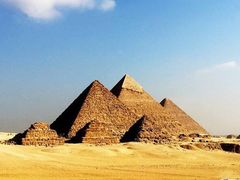 -吉萨金字塔群