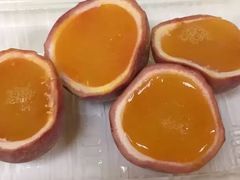 -志龙皇冠吃货椰子铺