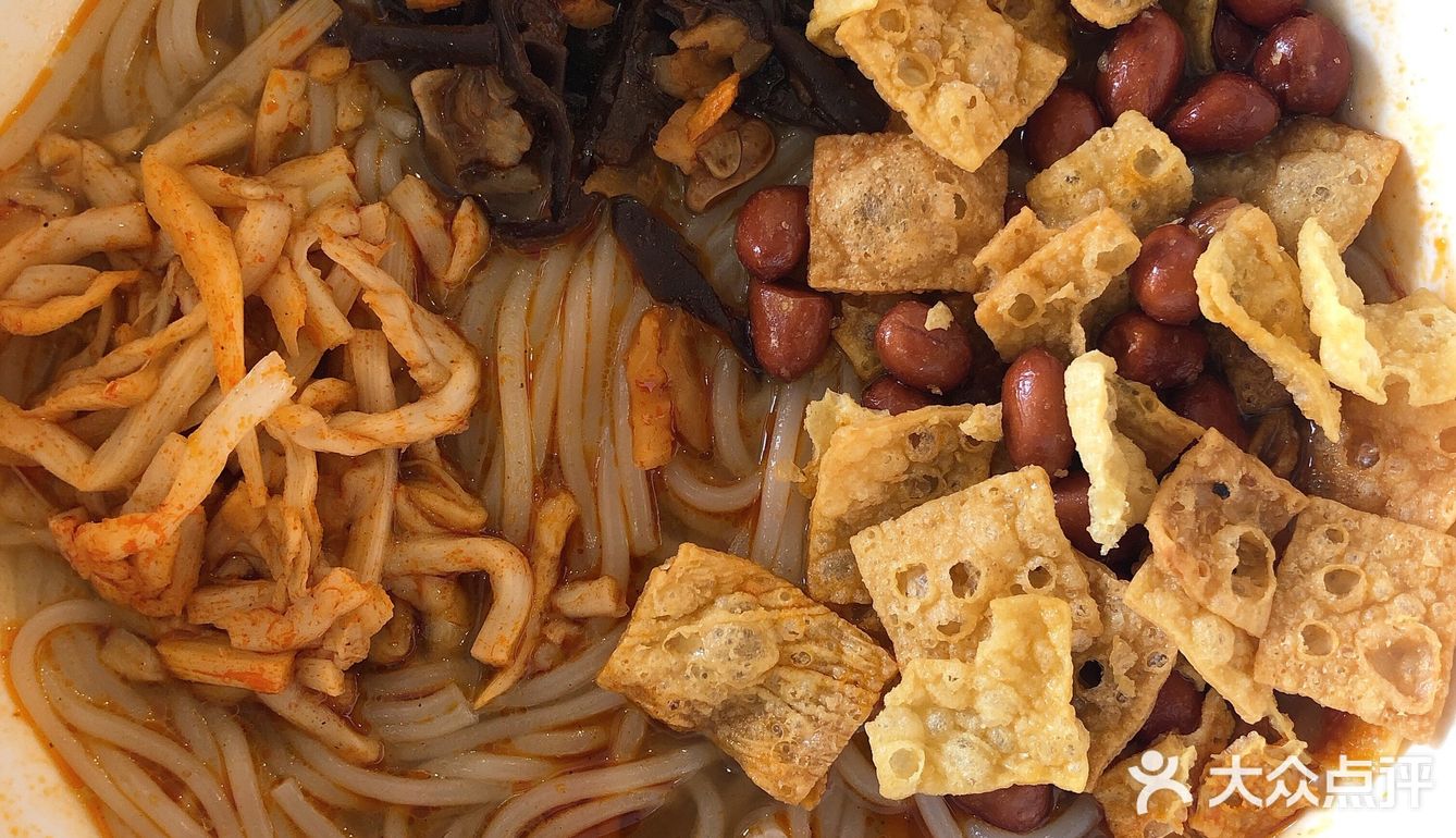 它是香而不腐的，闻之开胃，想之流涎，吃之打滚