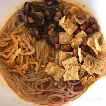 它是香而不腐的，闻之开胃，想之流涎，吃之打滚