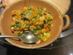 -挂旗柴锅鸡(蚌山区嘉年华店)