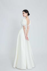 -Lady  Jane高端婚纱礼服馆
