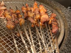 烤羊肉串-咖啡苑自助餐厅·中国大饭店