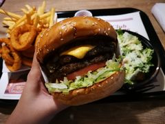 -The Habit Burger Grill 哈比特汉堡(复兴soho店)