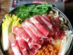 部队锅-MI WU FACTORY米屋美食工厂餐厅(绿地店)