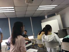 -环亚琅文现代英语·青少·雅思托福·成人英语