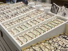 -三叶眼镜城(八佰伴店)