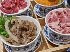 -聚汇三少·龙虾·中餐厅(莫邪路新天地店)
