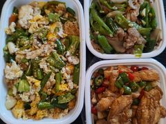 -稳湘湖南小馆(道尔泰生活广场店)