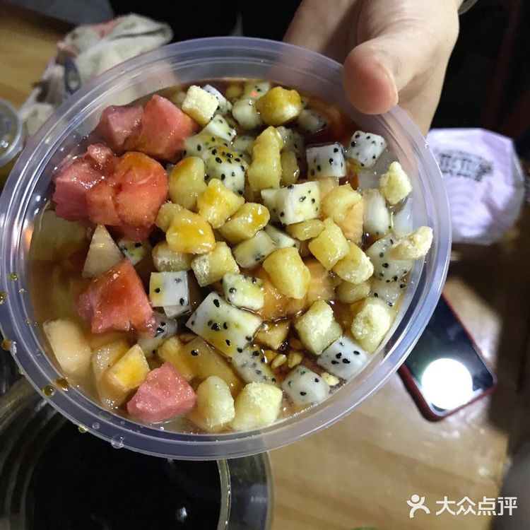 四川经停，逛逛夜市，人间烟火气，最能慰人心。