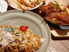 -芭莉与彩虹西餐厅(成都合生汇店)
