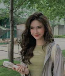 -苑苑发型设计
