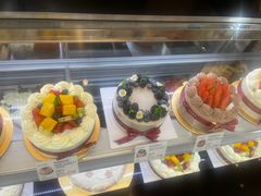 -花花卷卷·鲜食蛋糕(静安久光百货店)