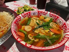 东北老式麻辣烫-红钳侠小龙虾·烧烤(中赢康康谷店)